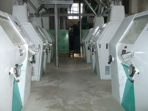 點擊查看詳細信息<br>標題：60噸面粉廠一層樓設備 閱讀次數：2700